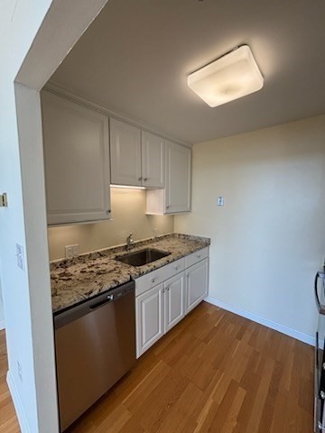 1 bed, 1 bath, 620 sqft, $2,250, Unit M75C