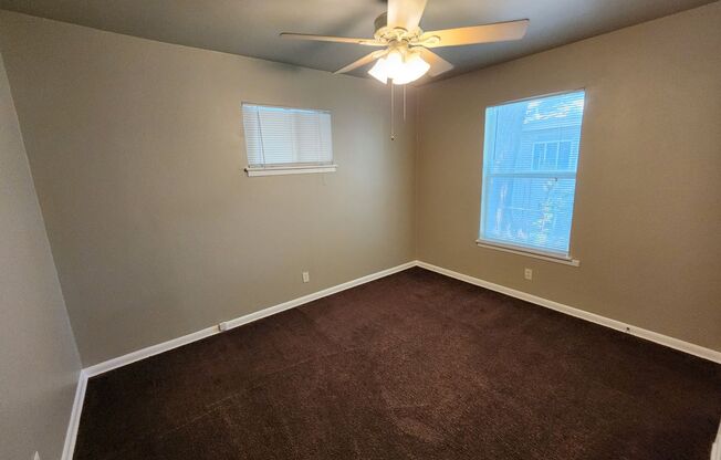 3 beds, 1 bath, $2,550