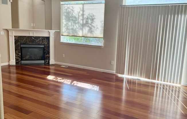 Stylishly updated 4 BedroHome in Park at Creekside — Ideal Location, Great Schools, Modern Comfort, Move-in Ready $3,995/monthly!!!