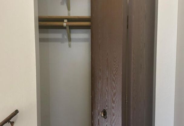 2 beds, 1.5 baths, 1,000 sqft, $1,450, Unit 8133-8133C