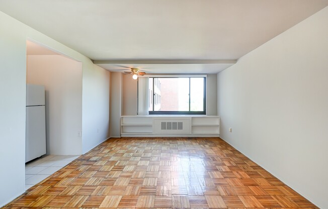 Spacious & Bright Junior 1 Bedroom at River Place East