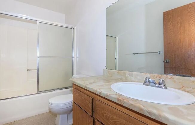 2 beds, 1.5 baths, 1,100 sqft, $1,565, Unit 309