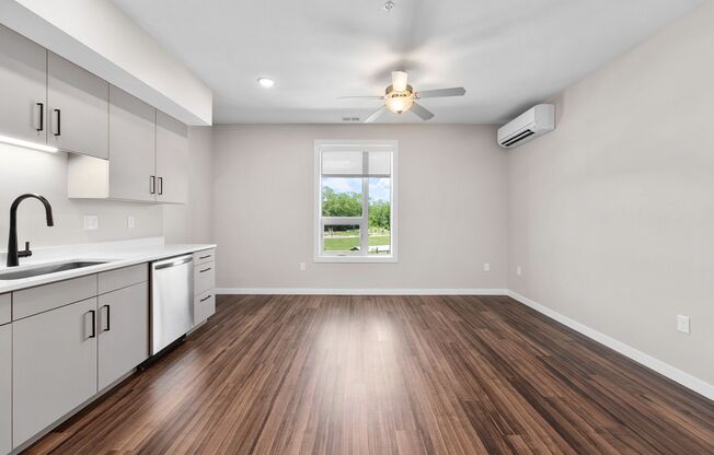 Studio, 1 bath, 500 sqft, $1,040, Unit 238