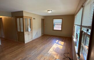 3309 N Dousman