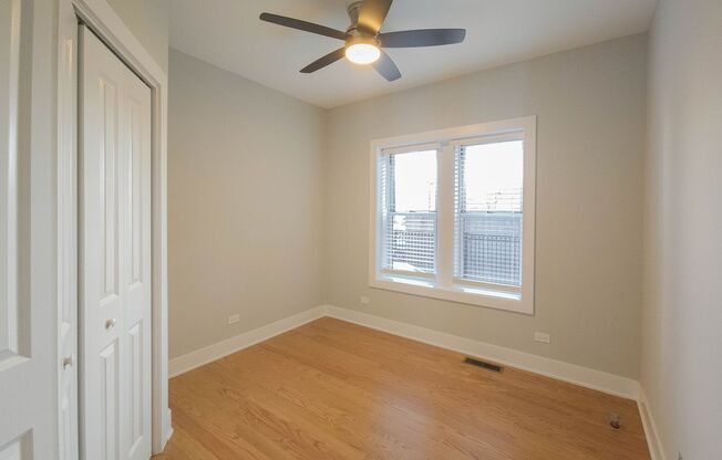 2 beds, 1 bath, 925 sqft, $2,950, Unit 4839-3B