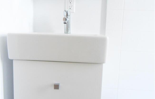 Studio, 1 bath, $3,525, Unit S5D