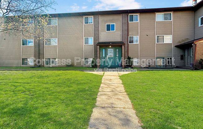 2422 36 ST SW