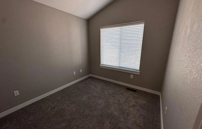 231 RENDEZVOUS DR