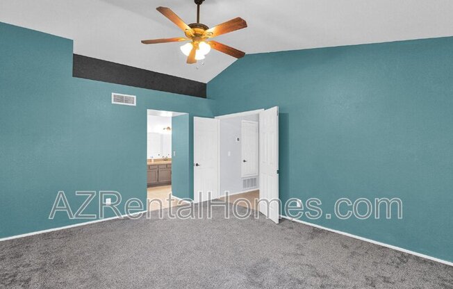 39 E LN VIEVE LN