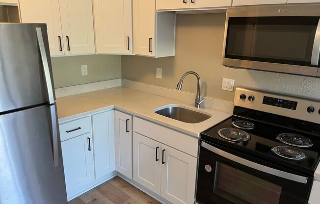 1 bed, 1 bath, 415 sqft, $1,395, Unit 47