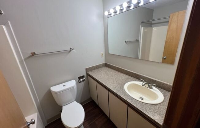 1 bed, 1 bath, 575 sqft, $850, Unit 309