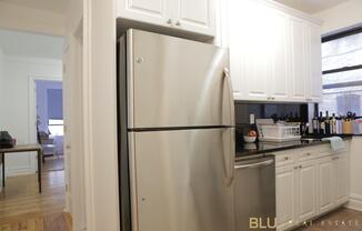 67 W 107 ST