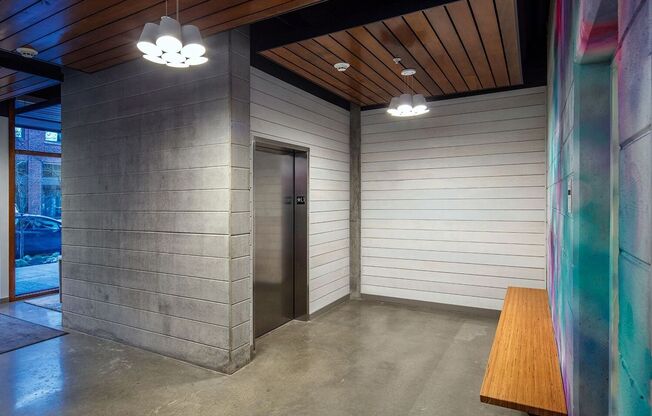 Studio, 1 bath, 381 sqft, $1,280, Unit 513