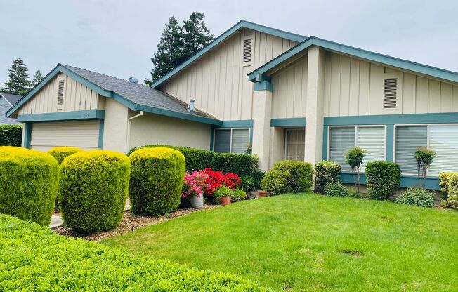 Charming Home Nestled on a Cul-De-Sac!