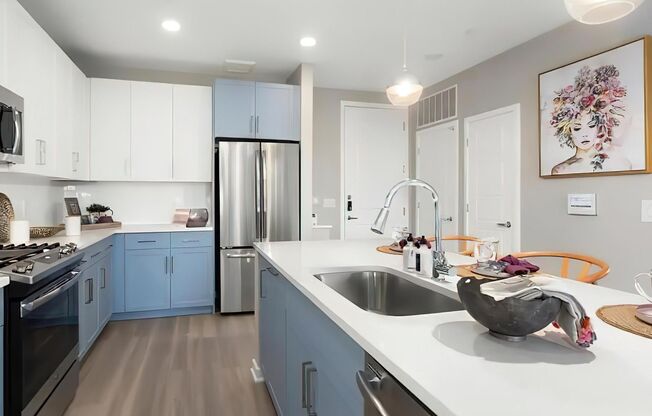 1 bed, 1 bath, 705 sqft, $1,599, Unit 426