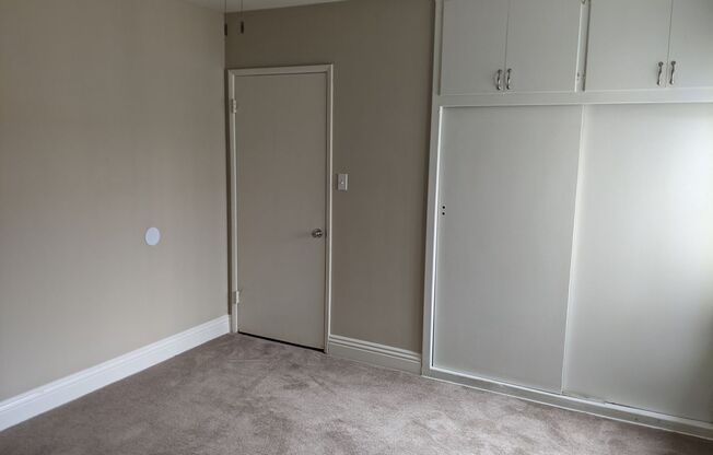 1 bed, 1 bath, $1,895, Unit 761 E. 46th St. #16