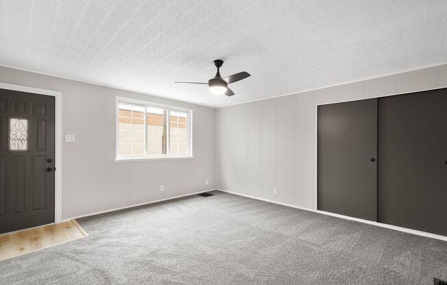 Beautiful 2 bedroom home in South Side Flats available August 1!