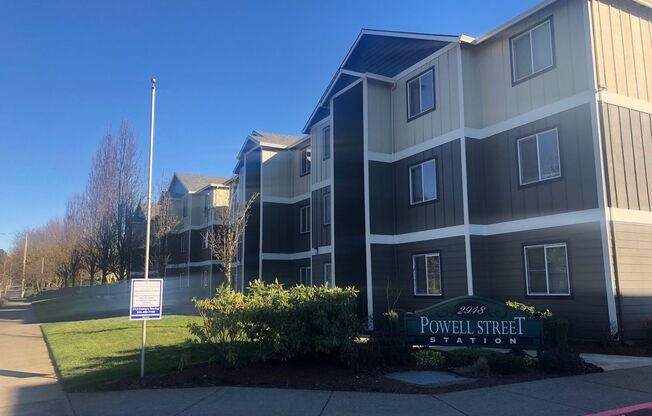 2 beds, 2 baths, 981 sqft, $1,699, Unit 210