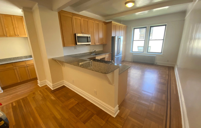166 E 92 ST