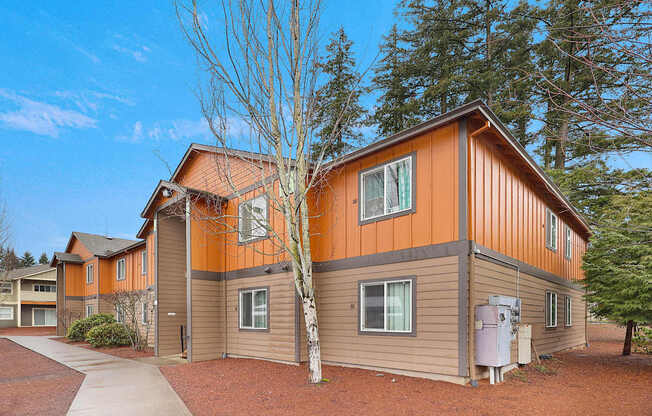 Welcome to Evergreen Village Apartments