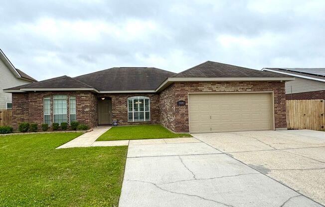 Spacious 4 Bed, 2.5 Bath Home in Gonzales - Expanded Kitchen, Fireplace, & Patio!