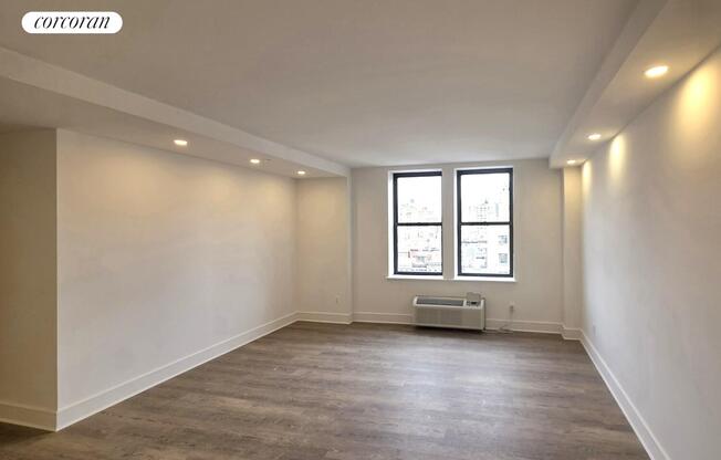 1 bed, 1 bath, $5,500, Unit 10I