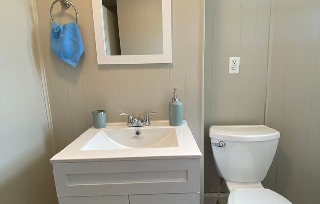 Studio, 1 bath, 420 sqft, $650, Unit #2