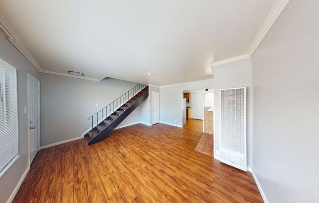 2 beds, 1 bath, 749 sqft, $2,345, Unit 623-4