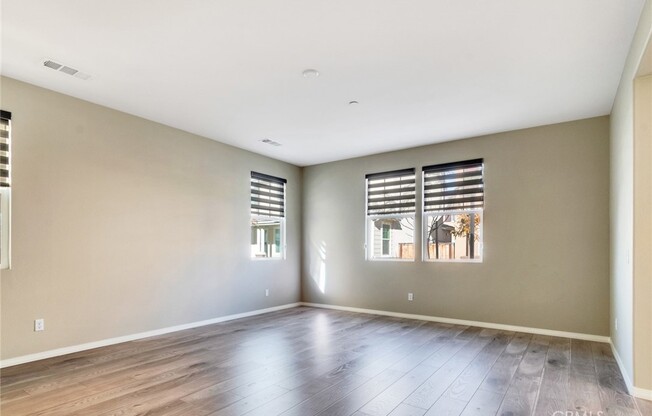 4959 CAMARILLO LN
