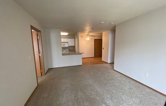 2 beds, 2 baths, 965 sqft, $1,400, Unit 104S