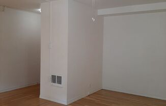 1 bed, 1 bath, 810 sqft, $1,300, Unit 103