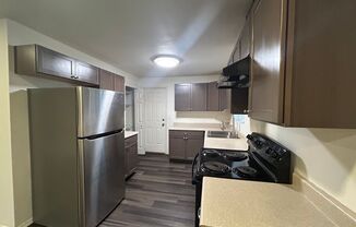 4 beds, 1 bath, $1,895, Unit 6