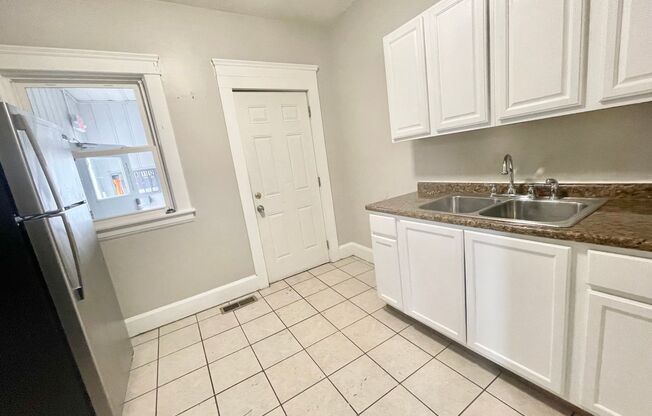 1 bed, 1 bath, 500 sqft, $745, Unit Unit 3