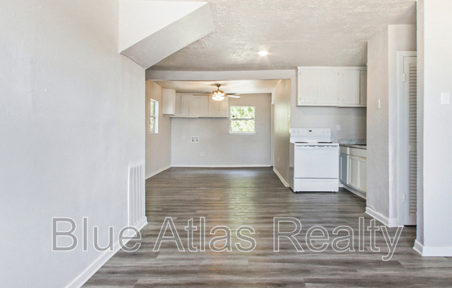 5633 RAMEY AVE