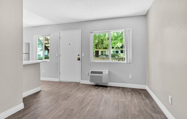 1 bed, 1 bath, 450 sqft, $1,842, Unit Unit 014