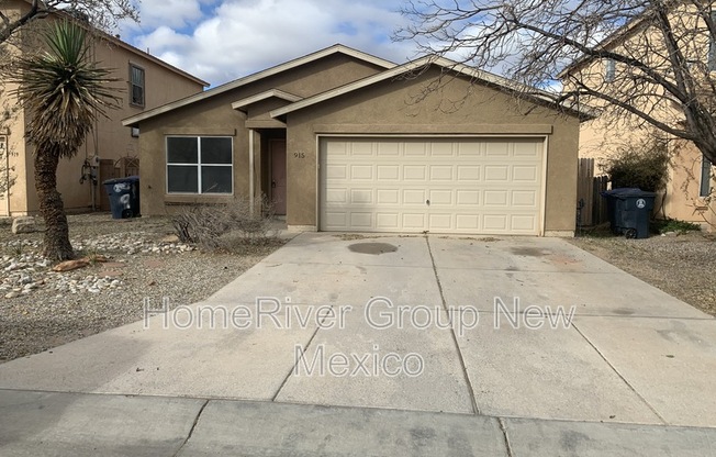 915 BLACKBIRD DR SW