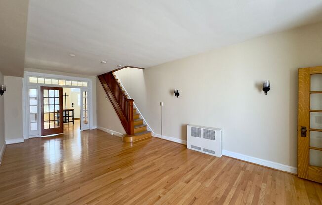 Charming 2Bed/1Bath Townhome in Highlandtown