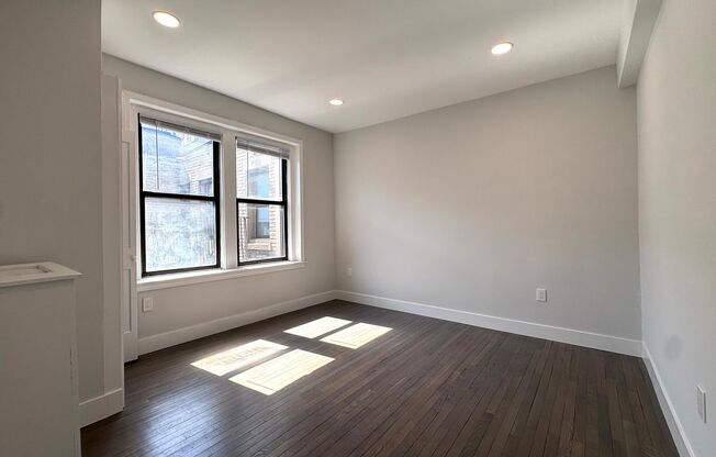 RENOVATED AND SUNNY STUDIO IN FENWAY WITH LAUNDRY IN-UNIT