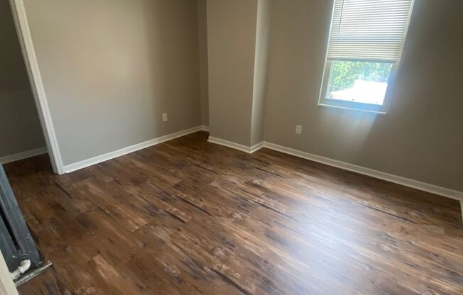 2 beds, 1 bath, $1,350, Unit #302 (8)