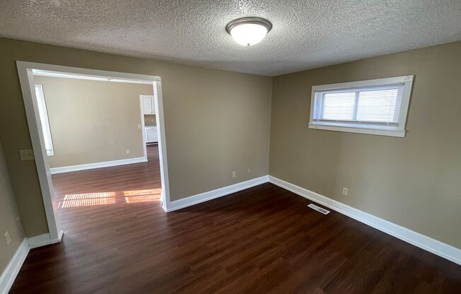 Great 2 bedroom plus den in a two-level house!