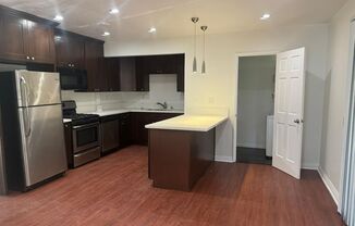 3 beds, 2 baths, 1,500 sqft, $4,895, Unit 8