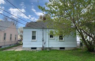 3 beds, 1 bath, $1,600