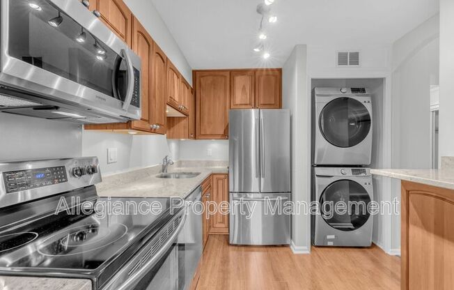 5904 Mount Eagle Dr Unit 809