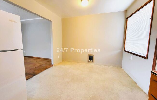 2 beds, 1 bath, $1,395, Unit 6714