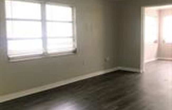 2 Bedroom / 1 Bath Lake Mary Home Available Now!