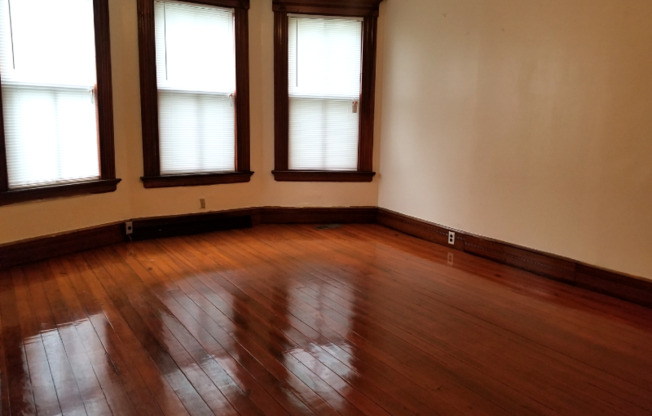 108 BUNKER AVE