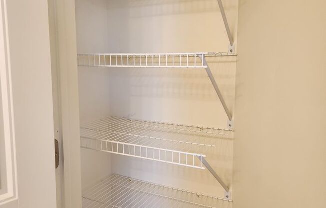 2 beds, 2 baths, 1,075 sqft, $1,680, Unit SU30263