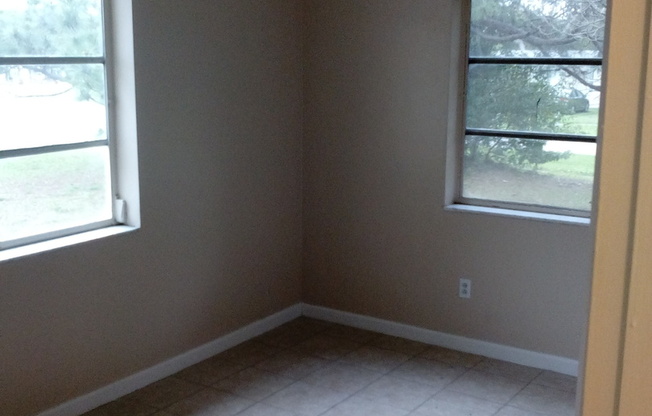 3 Bed 1 Bath Home | Pet Friendly | Washer Dryer Hook Ups | Section 8 Welcome