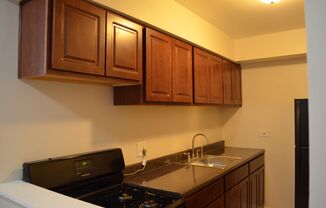 1 bed, 1 bath, $1,350, Unit 421