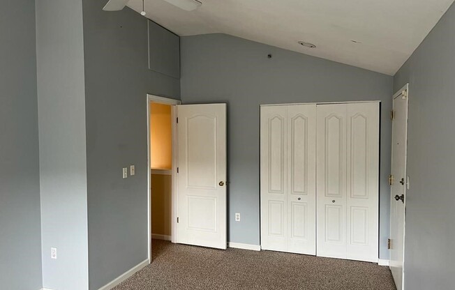 2 beds, 1.5 baths, 1,028 sqft, $2,450, Unit H305